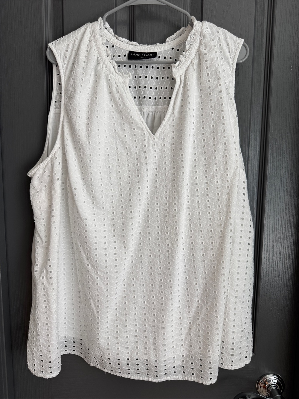 Lane Bryant White Eyelet V‑Neck Sleeveless Top